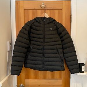 Arc'teryx Women’s Cerium Puffy - NWOT